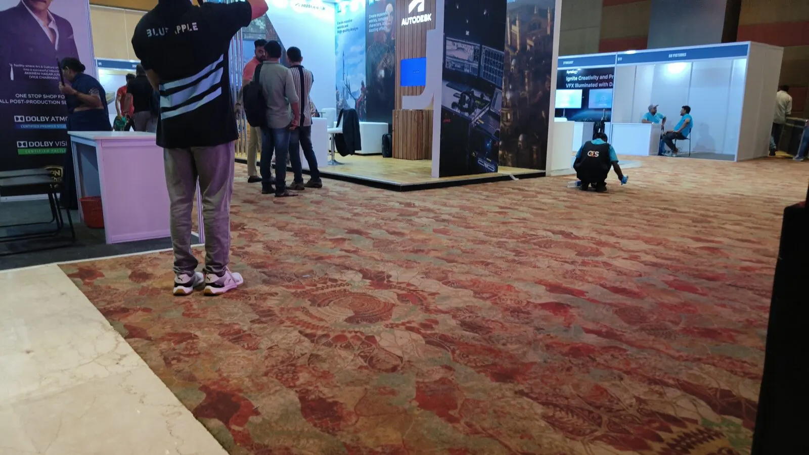 Floor walkthrough